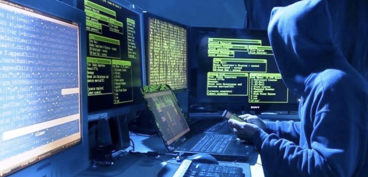 Alarm për përdoruesit e iPhone: Skema e sofistikuar vjedh të dhëna financiare dhe mesazhe 