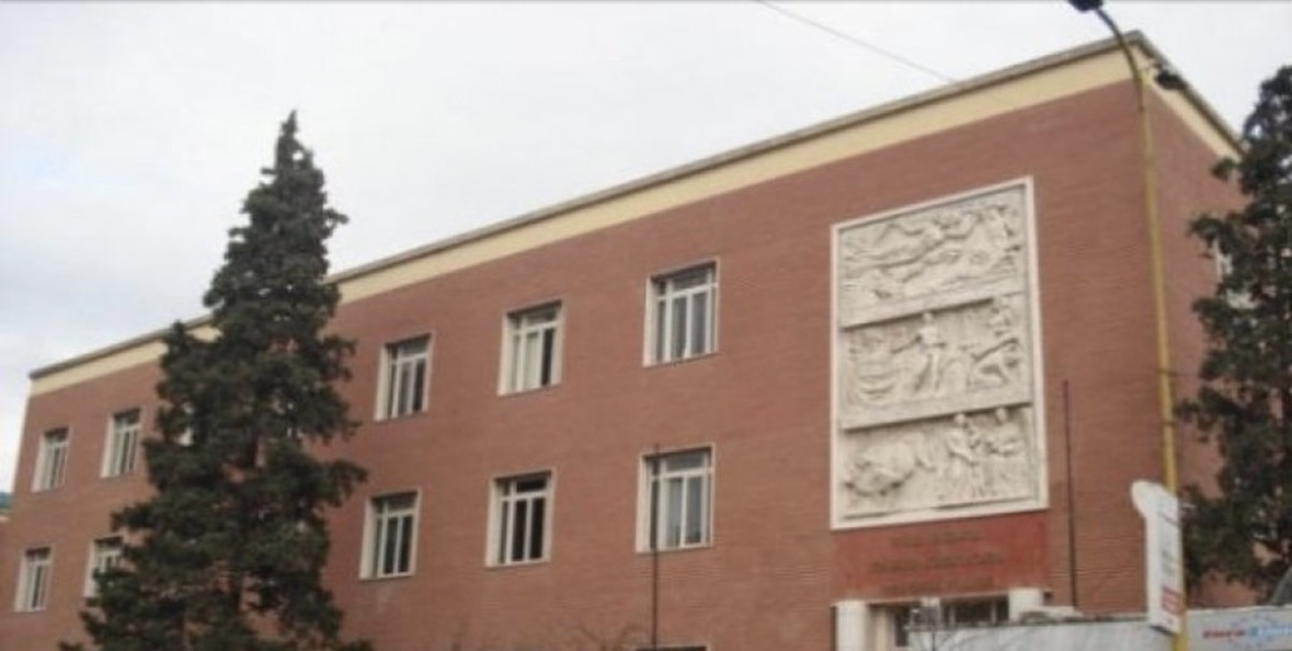 ‘Më kapi për fyti…”/ Sherr mes mjekëve në Tiranë, kryeinfermierja kallëzon gjinekologun 