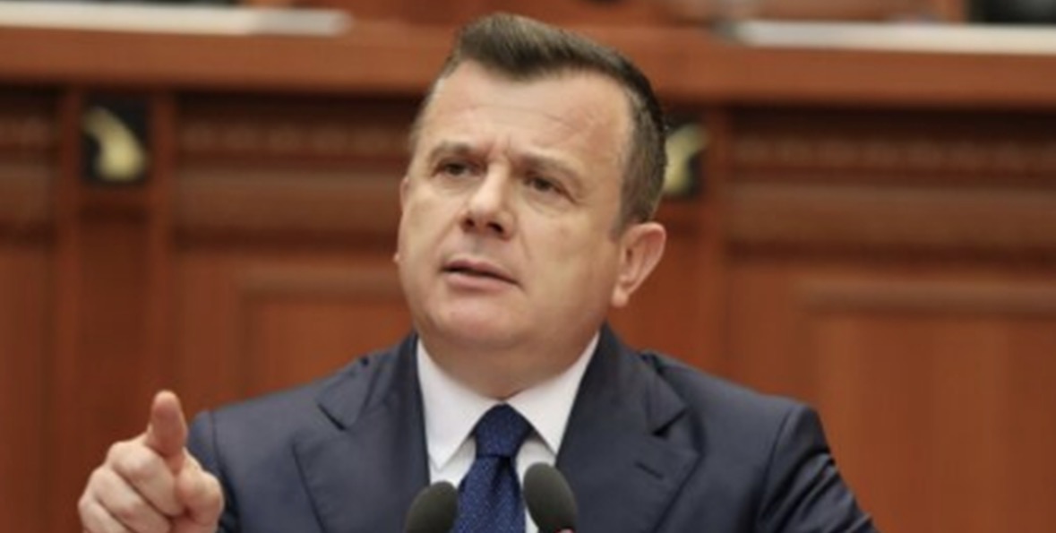 “Sponsor i terrorizmit”/ Balla depoziton projekt-rezolutën për shpalljen e Republikës Islamike iraniane si organizatë terroriste 