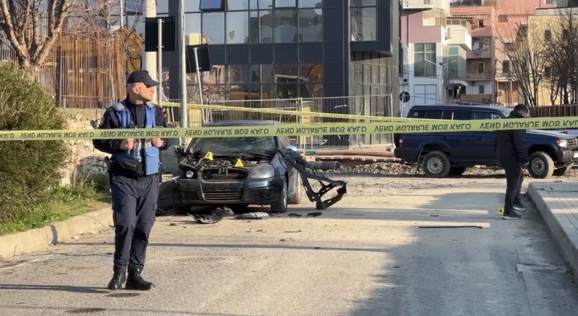 Shpërthim me tritol në Lezhë, i vendoset lëndë plasëse automjetit të agjentit të krimeve