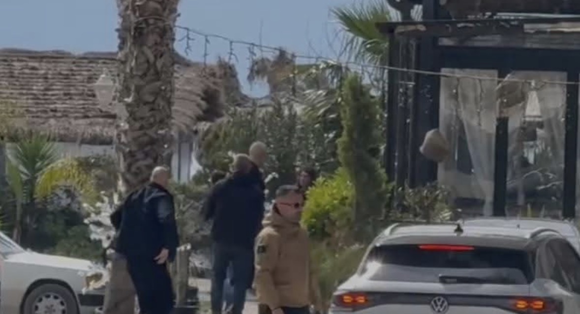 Rama “zbarkon” në Vlorë, takim me deputetët dhe përfaqësuesit vendor