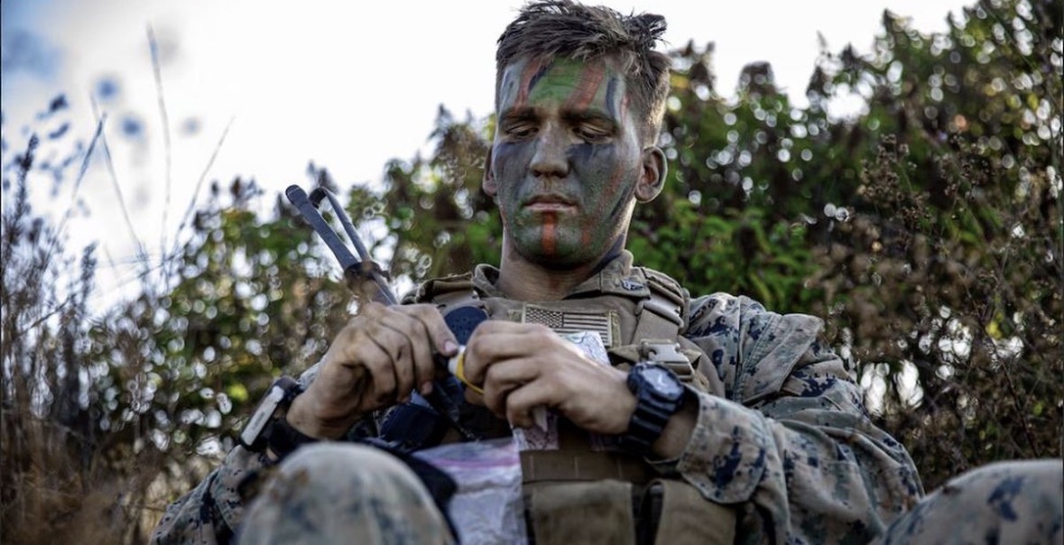 2,500 marinsa me mision special, The Telegraph: Si njësia ‘911’ mund të marrë kontrollin e Ngushticës së Hormuzit 