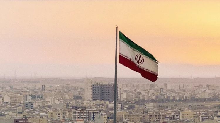 Irani paralajmëron hakmarrje pas ultimatumit të Trump: Keni 48 orë kohë!