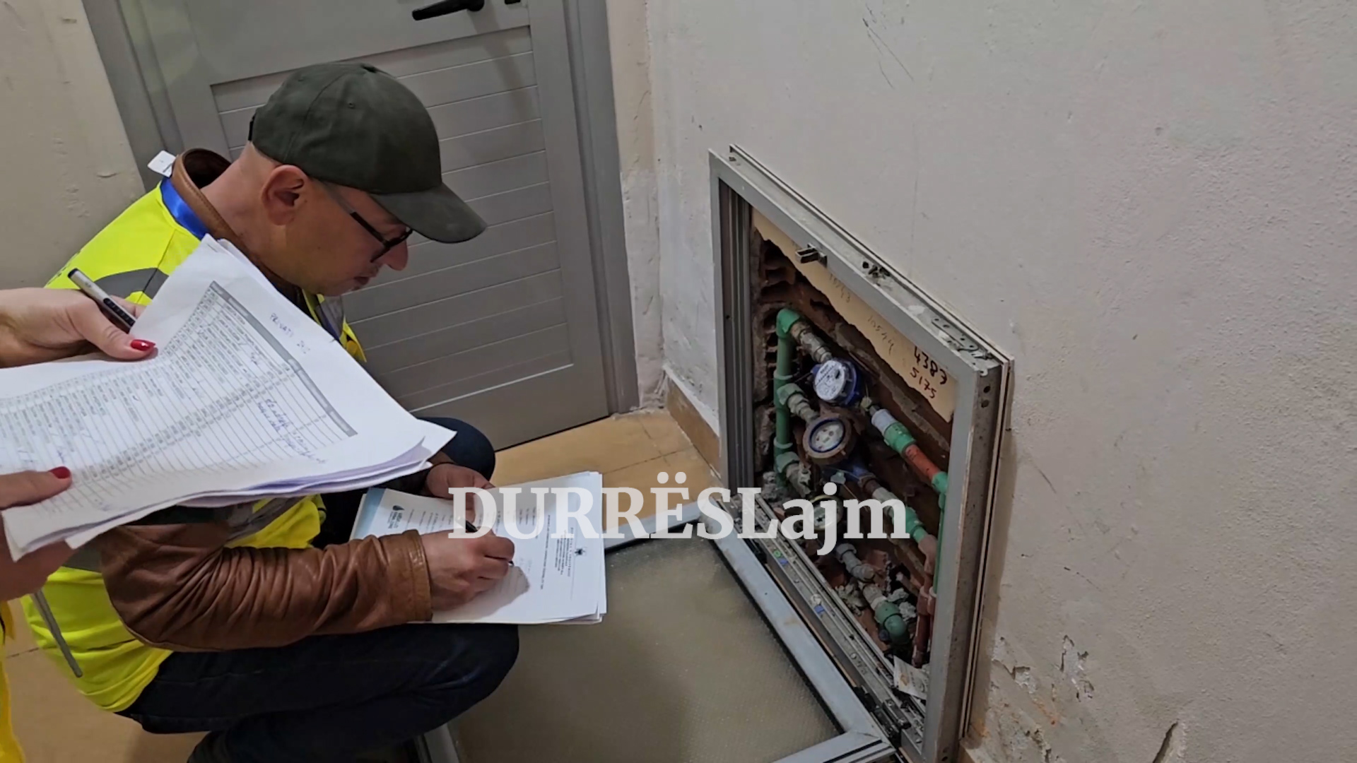 25 grupe verifikimi të SHRUK Durrës në terren, kontroll zonave të faturimit (VIDEO)