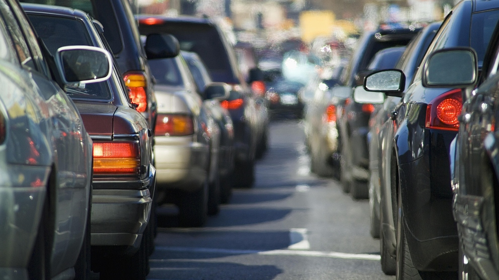 Saranda dhe Durrësi, qytetet me numrin më të lartë të mjeteve për banorë