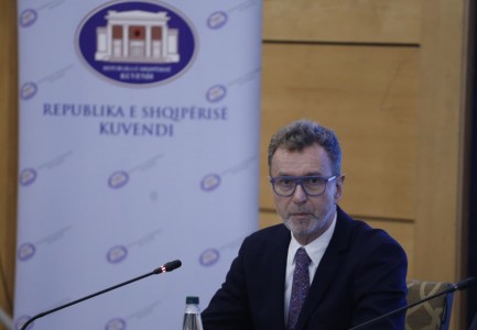 Gonzato: Financimi i partive politike, parakusht për procesin e anëtarësimit në BE