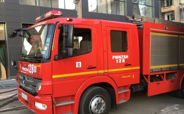 Zjarr në fabrikën e përpunimit të ullinjve në Golem i Madh, dyshimet e policisë