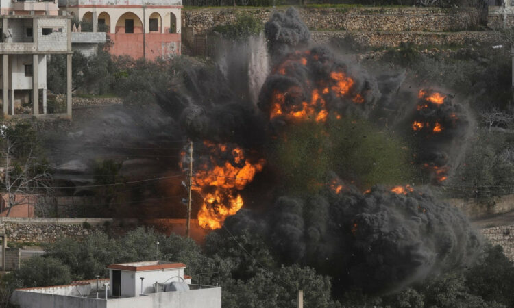Kaos dhe panik në Liban, mbi 65,000 të zhvendosur
