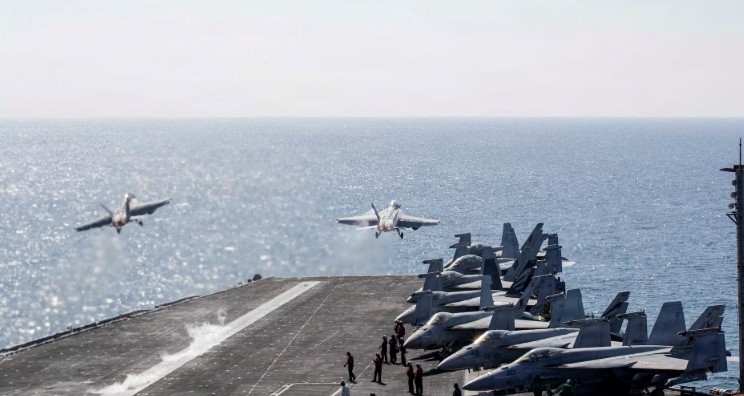 Reuters: Franca nuk lejoi Izraelin të përdorte hapësirën e saj ajrore për të transferuar armë amerikane kundër Iranit