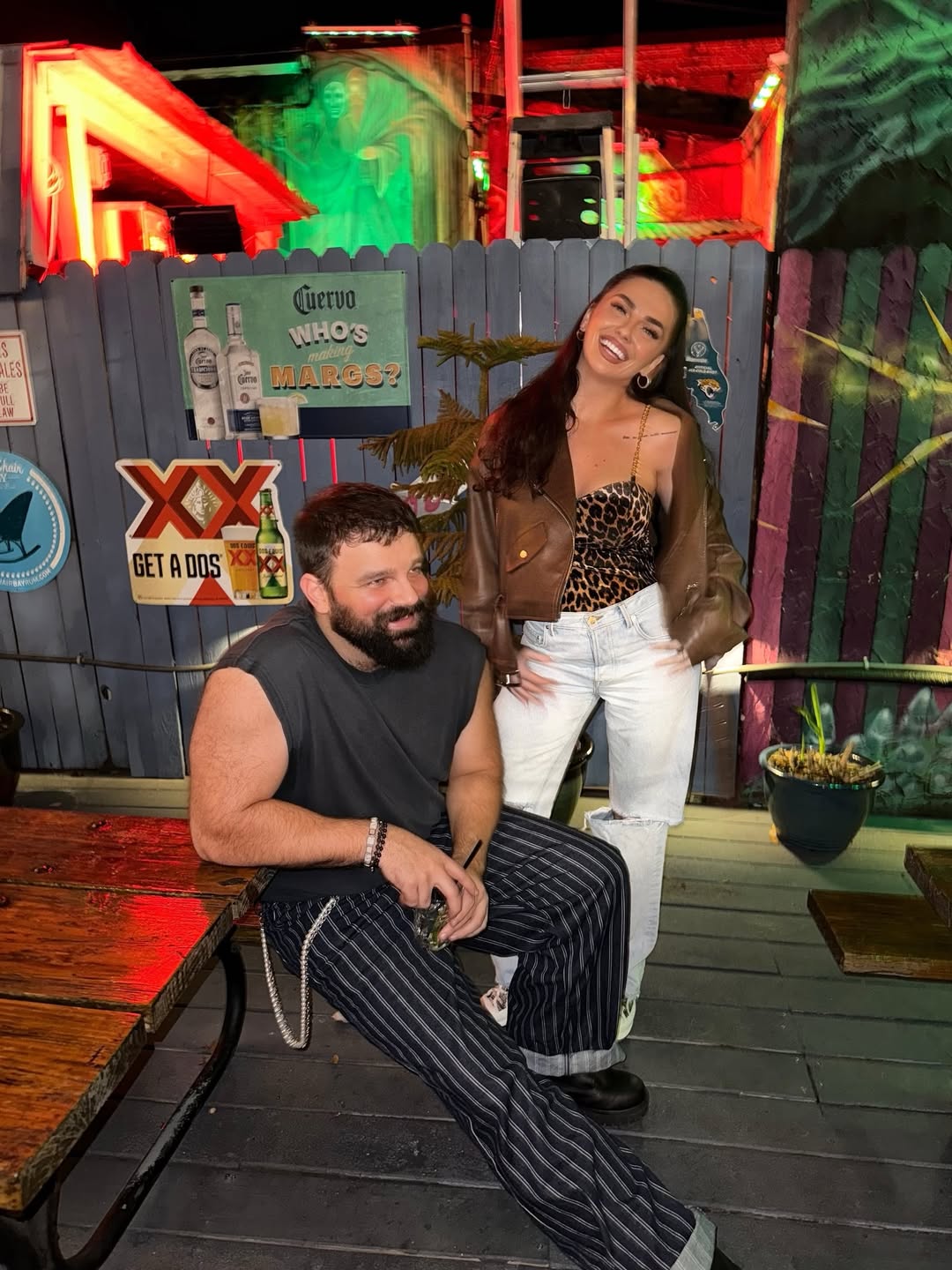 Alban Ramosaj feston 30-vjetorin, Beatrix i bën urimin e veçantë: Shpresoj që jeta të të kujtojë sa i jashtëzakonshëm je