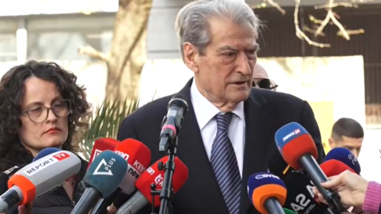 Berisha në SPAK për zbatimin e masës ‘detyrim paraqitje’: Sovrani do thotë fjalën e tij