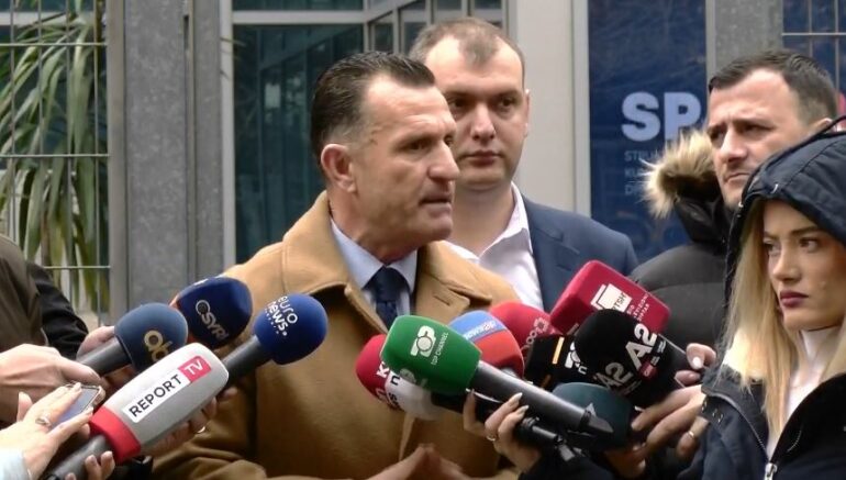 “Donim t’ia bënim Ilir Metës dhuratë për ditëlindje”- 50 mijë euro për ta liruar nga burgu, avokati i ish-presidentit: Ne nuk tërhiqemi! 