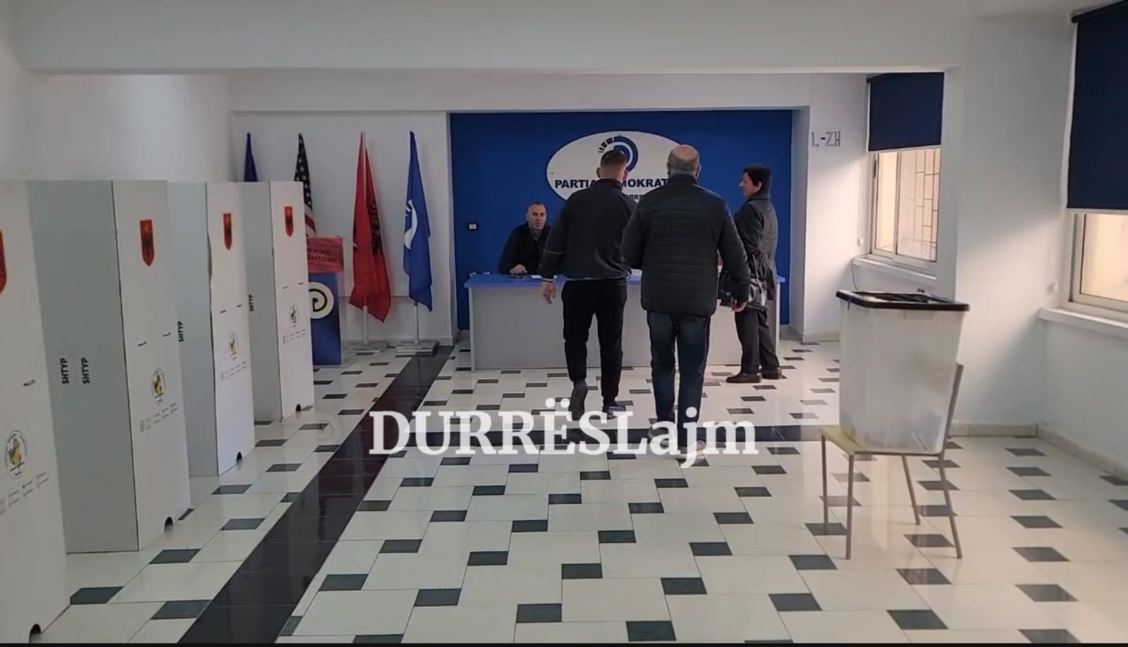Nis procesi i votimit për kreun e ri te PD Durrës (Video)