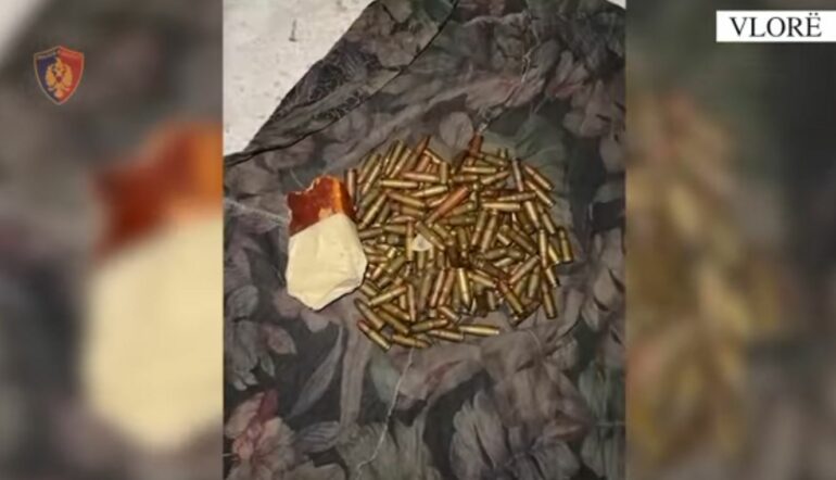 Arrestohet 35-vjeçari, i gjenden në banesë municion luftarak dhe tritol