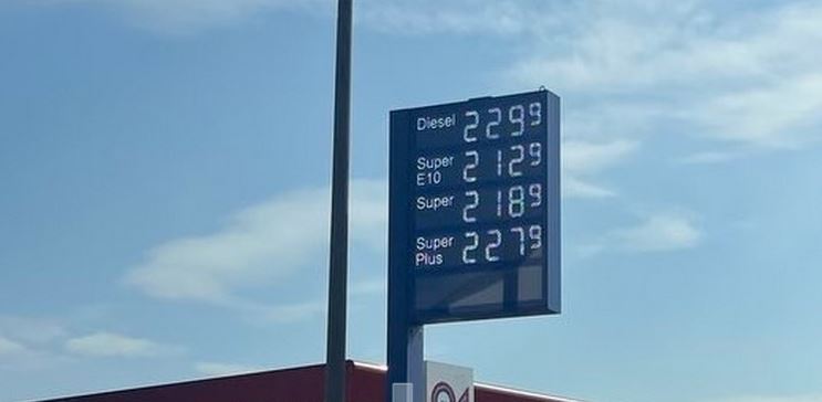 Lufta në Lindjen e Mesme, çmimi i naftës e benzinës i tejkalon 2 euro edhe në Gjermani!