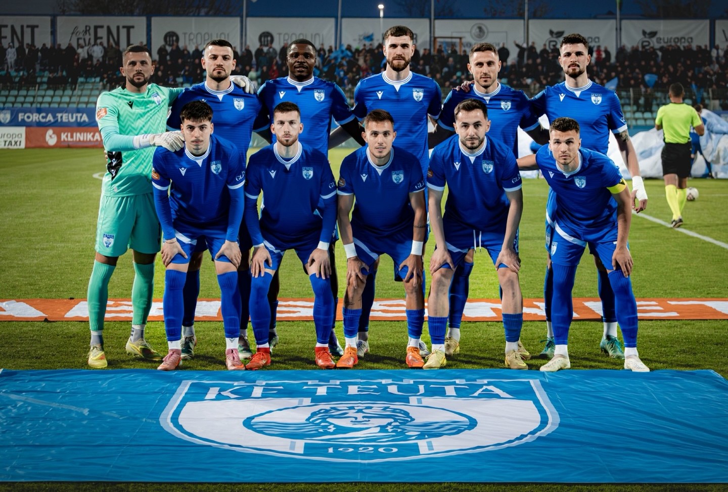 Moment tensioni në tribunë, ja çfarë nuk u pa në TV nga ndeshja Teuta – Partizani