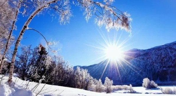 Dimër në pranverë, ulen temperaturat! Ja zonat ku pritet të ketë reshje bore! Parashikimi i motit për këtë të premte