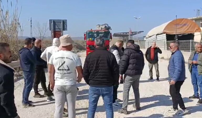 Banorët e Thumanës protestë, Aulon Kalaja paralajmëron: Do të jetë një betejë e gjatë ligjore