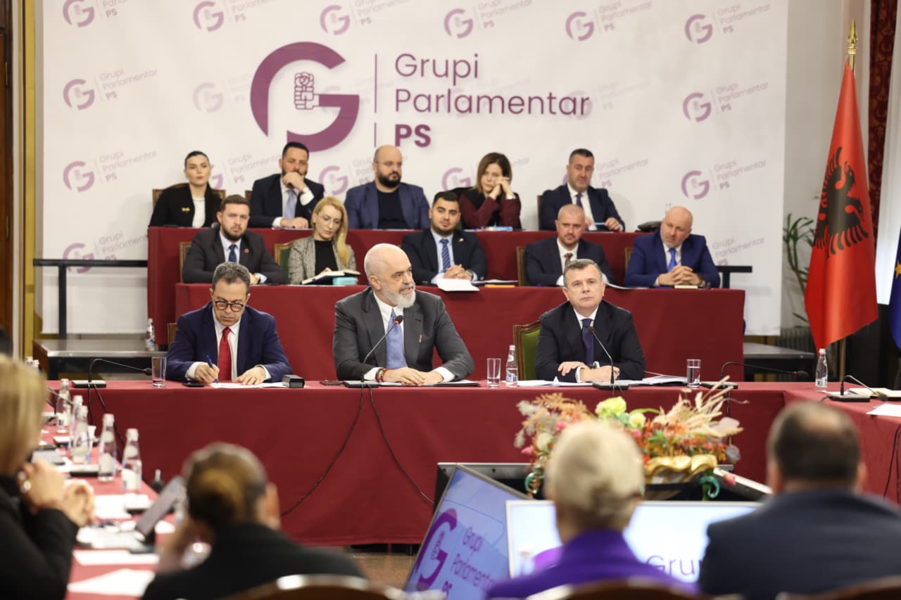 Masat ndaj Spiropalit? Mbledhje e zgjeruar e Grupit të PS-së të shtunën, ja axhenda e takimit të Ramës me deputetët socialistë