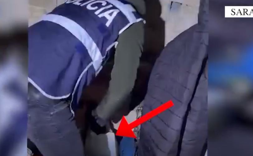 EMRAT/ Kthyen lavazhin në biznes për shitjen e drogës, arrestohen dy persona! Sekuestrohet 1 kg kanabis