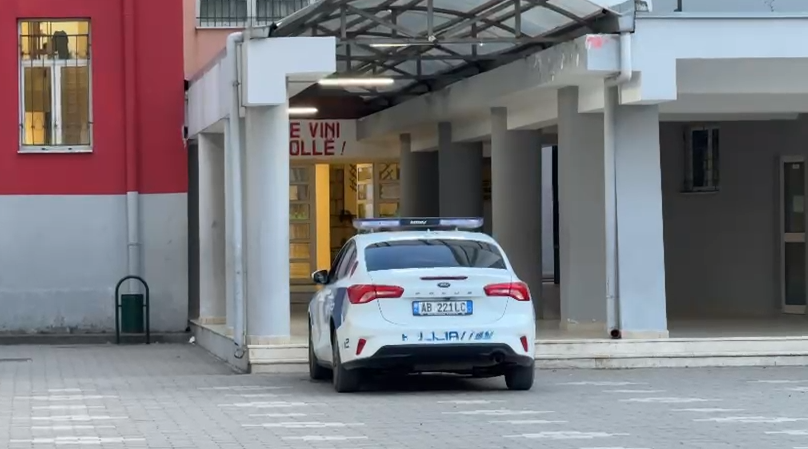 Vidhet një shkollë 9-vjeçare, dyshohet se janë marrë disa kompjuterë