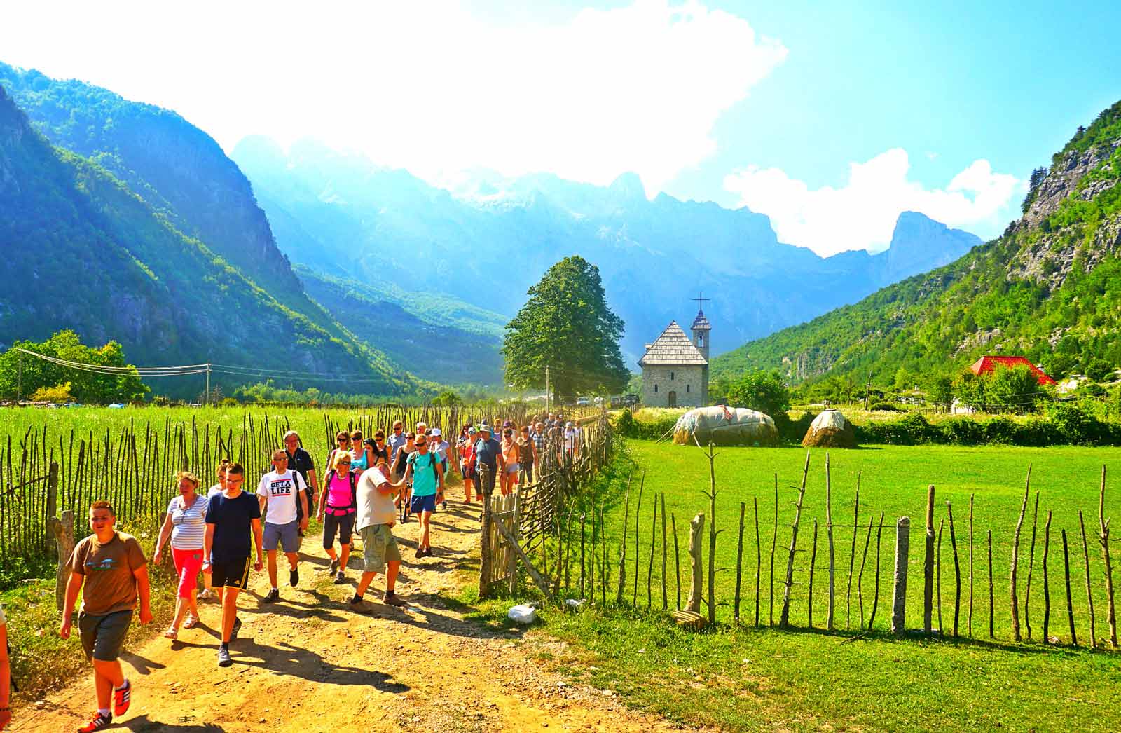 “The Times”: Shqipëria, mes 11 vendeve më të mira evropiane për ecje në natyrë