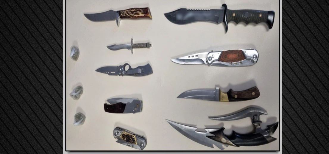 FOTO/ Shqiptari i nxjerr syrin grekut pas sherrit! Banesa e tij e kthyer në bazë armësh dhe droge