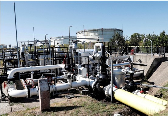 Pas bllokimit të kredisë 90 miliardë euroshe të BE, Hungaria kërcënon të ndërpresë furnizimet me gaz për Ukrainën