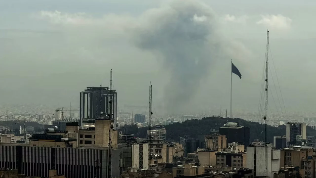 Irani lëshon raketat drejt Izraelit, plagosen katër persona