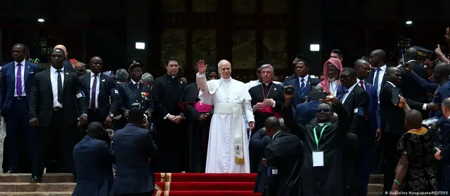 Papa Leon XIV në Kamerun: Mjerë ata që manipulojnë fenë për luftë