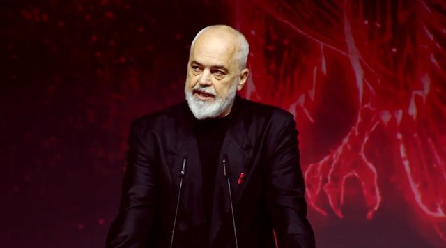 “E dorëzuam shpatën për të bërë drejtësi, pa kursyer askënd!”, Rama thirrje Diasporës: Investoni në Shqipëri!