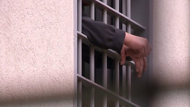 “Ulja e dënimit për të burgosurit do vendoset nga Drejtoria e Burgjeve” – Propozimi i ri që shmang gjykatat