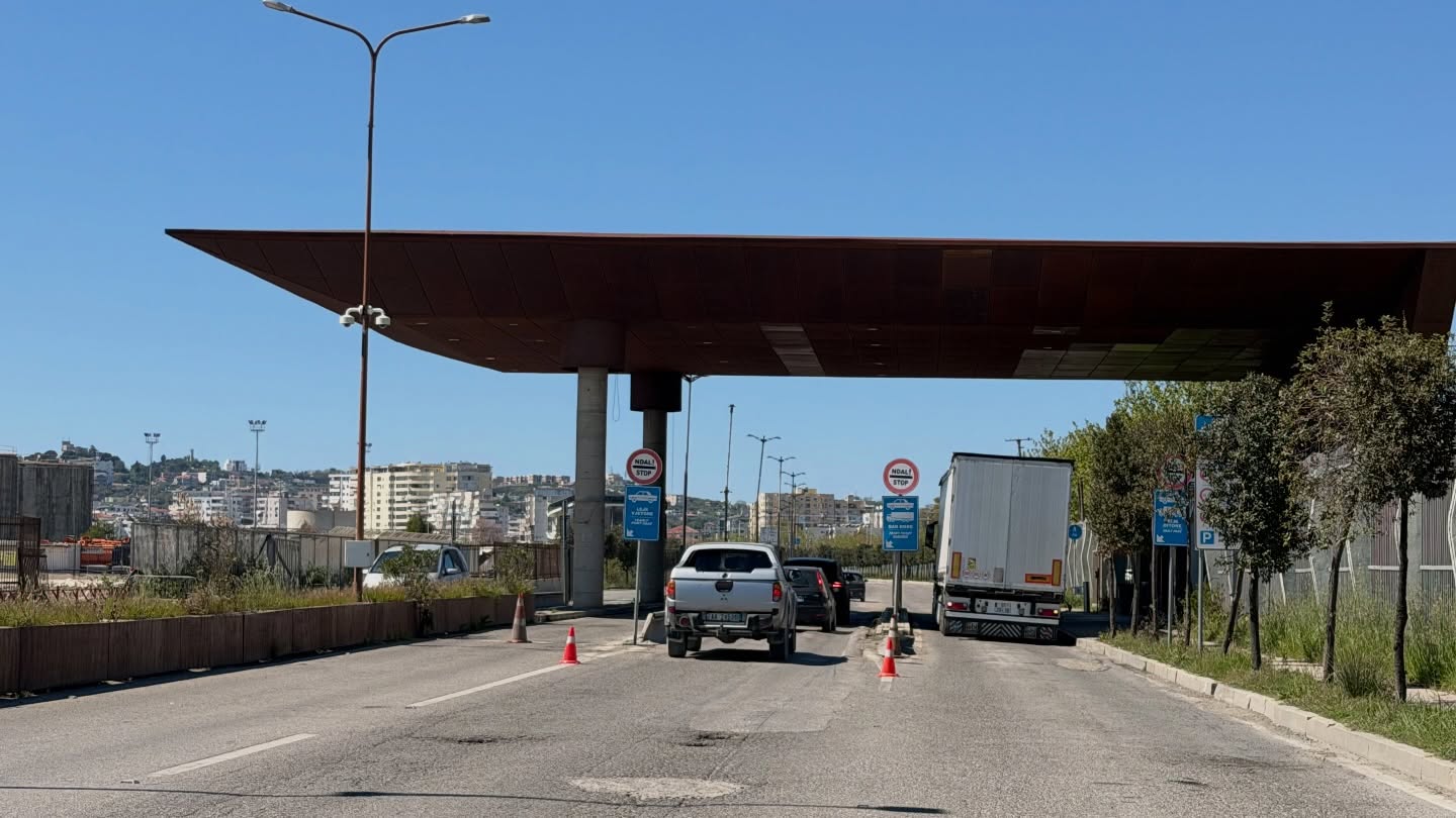 Projekti “Marina dhe Jahtet e Durrësit” prek edhe portin, çfarë do të ndodhë me hyrjen nr. 4