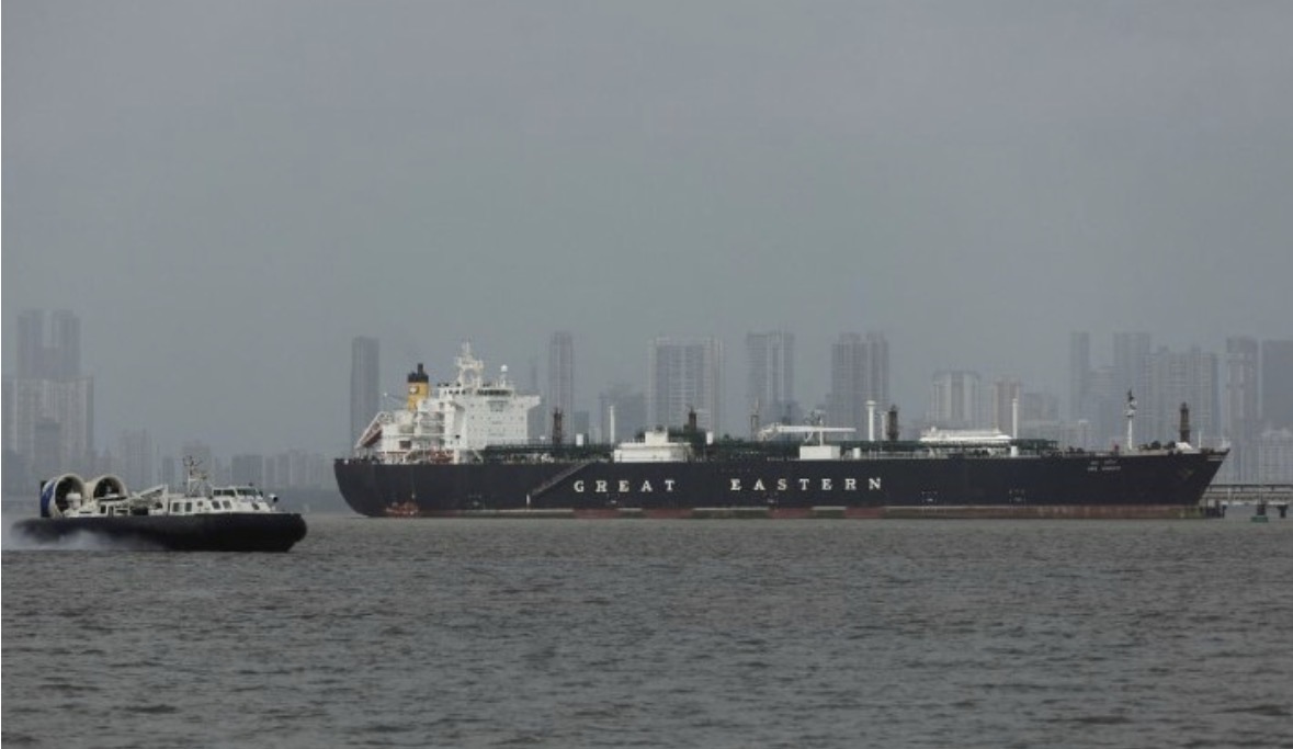 Omani dhe Irani diskutojnë sigurinë e tranzitit në Hormuz