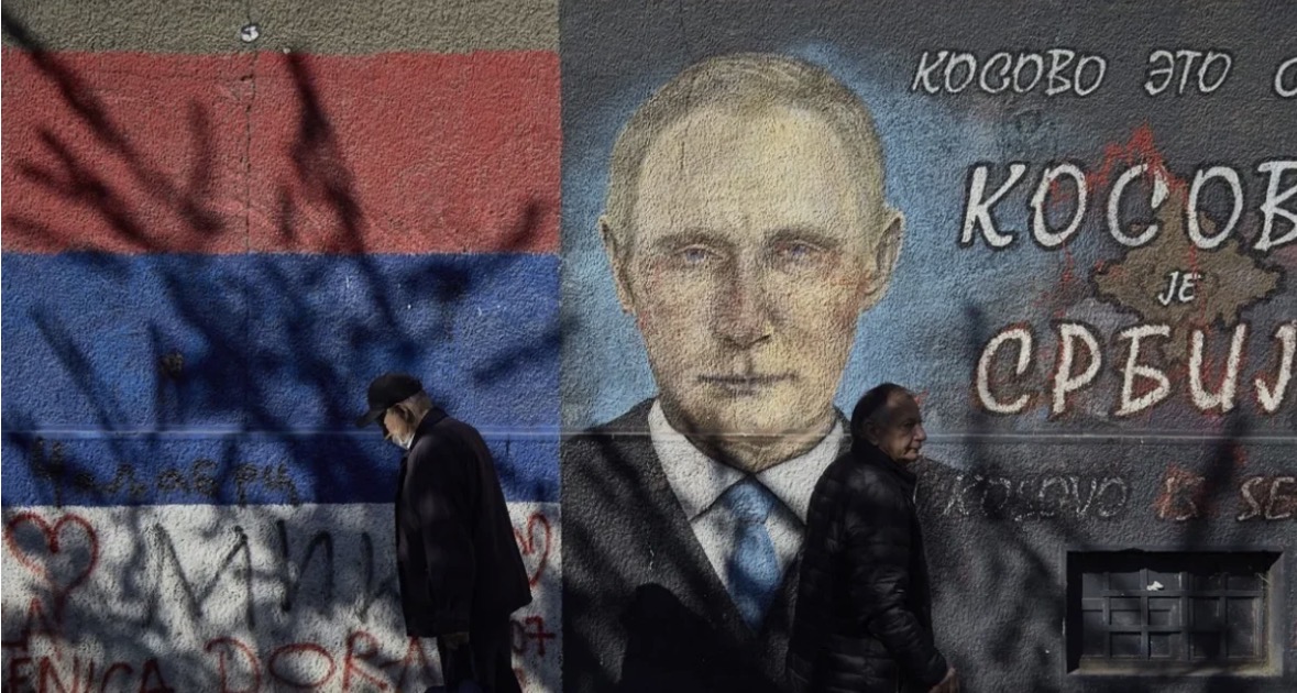 Raporti alarmues: Ja si e rrezikon stabilitetin e Ballkanit ndikimi rus në Serbi