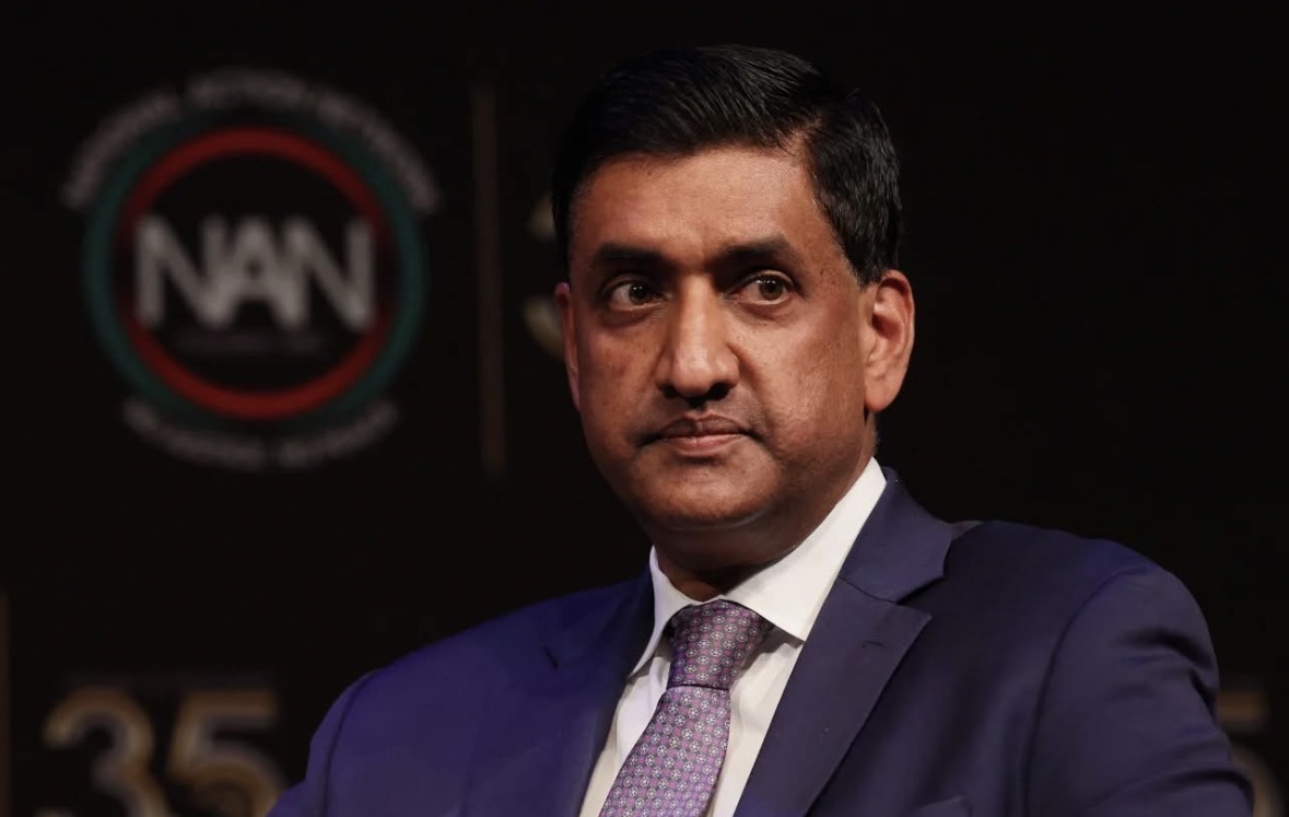 Përfaqësuesi amerikan në Kongres: Pres që Mbreti Charles të përmendë viktimat e Epstein