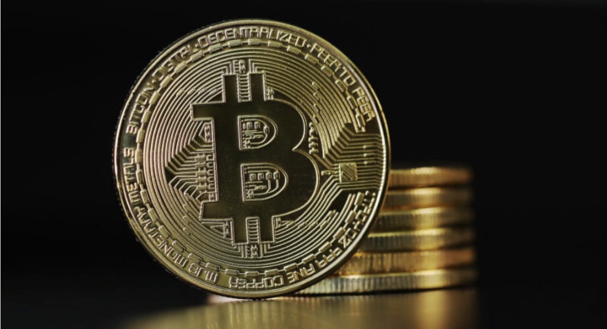 Si po luajnë SHBA-të dhe Irani lojën e maces me miun me kriptovalutat për shkak të sanksioneve