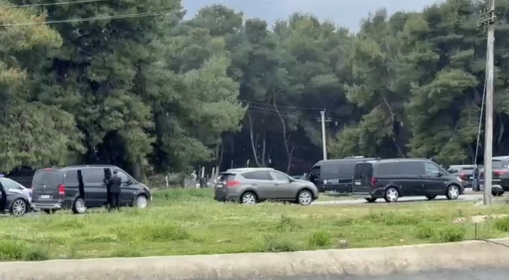 Delegacioni amerikan “zbarkon” në Vlorë/ Do inspektojë zonën e pyllit të Hidrovorit në Akërni, pritet të nisin investime nga Ivanka Trump