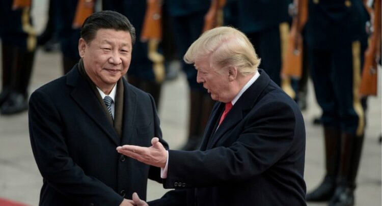 Trump paralajmëron Kinën: Ju pret tarifa 50% nëse furnizoni me armë Iranin