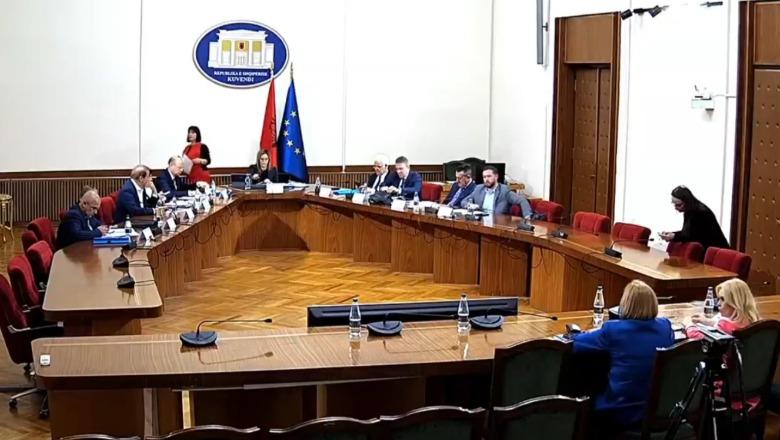 Mblidhet Këshilli i Legjislacionit, diskutohen pagat e gjyqtarëve dhe Rregullorja e Kuvendit