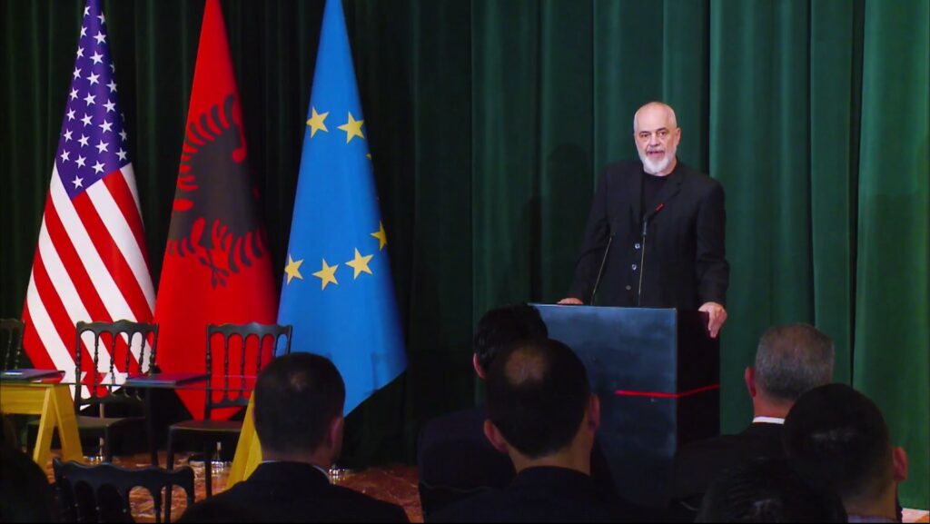 Marrëveshja 20-vjeçare për gazin, Rama: Vlora kthehet në qendër të Evropës Juglindore