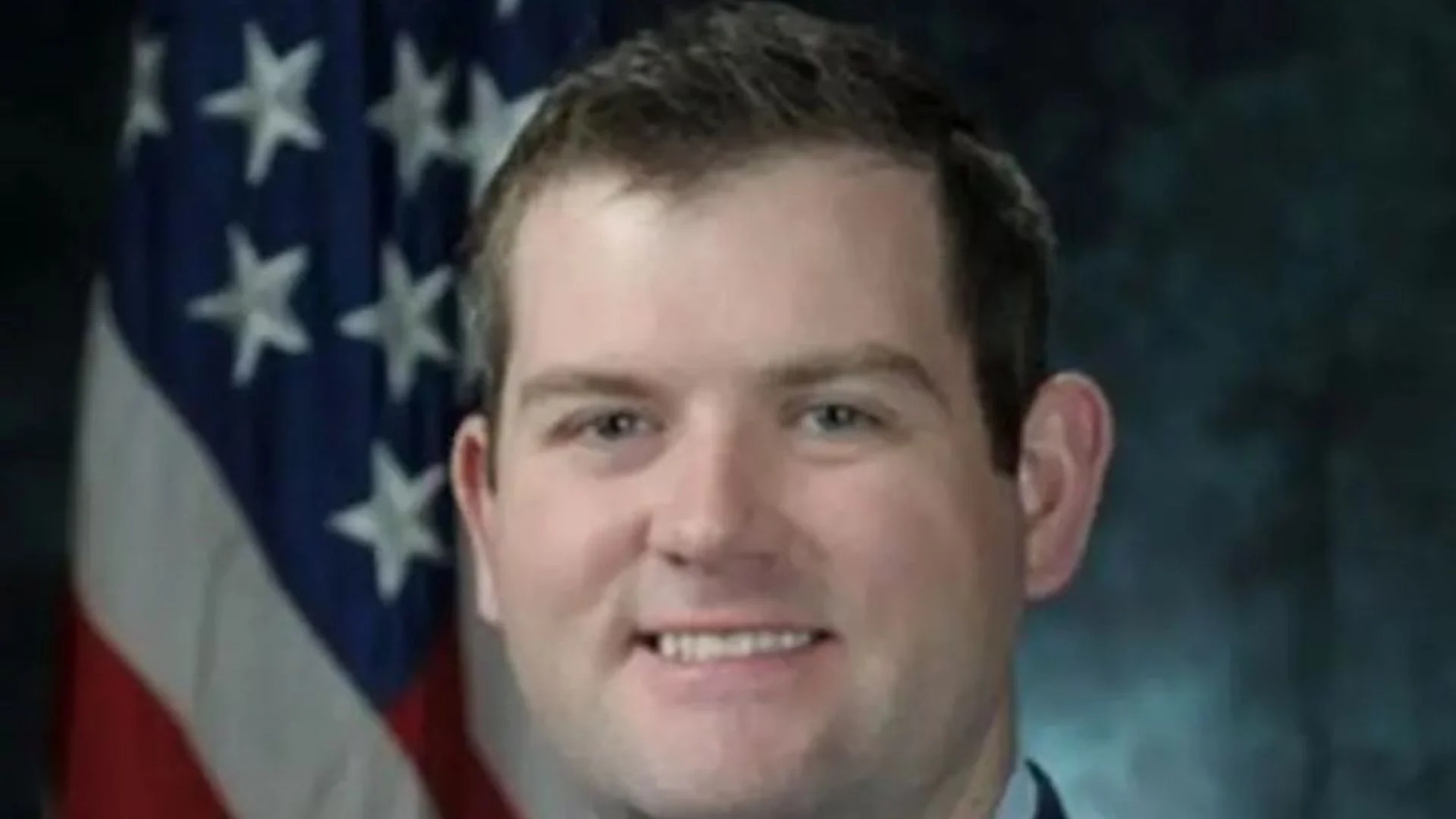 Do dëshmonte rreth UFO-ve para Kongresit amerikan, gjendet i vdekur ish anëtari i Forcave ajrore të SHBA-së