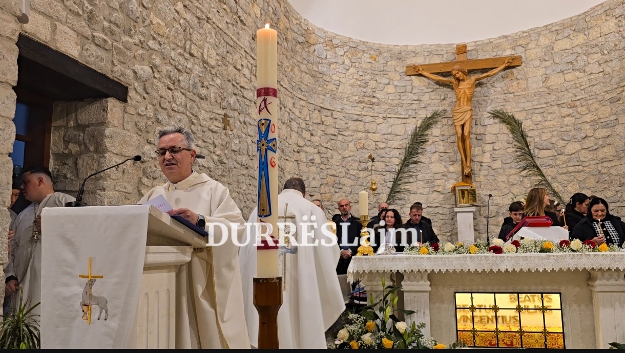 Mesha e ngjalljes së Krishtit në konkatedralen “Shën Luçia” në Durrës