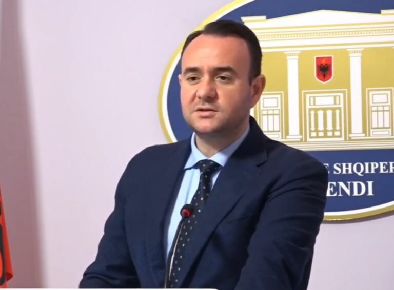 Denoncon Balliu: Rama dhe Lubia në krye të skemës për grabitjen e pronave me KAYO-n e Ardi Veliut