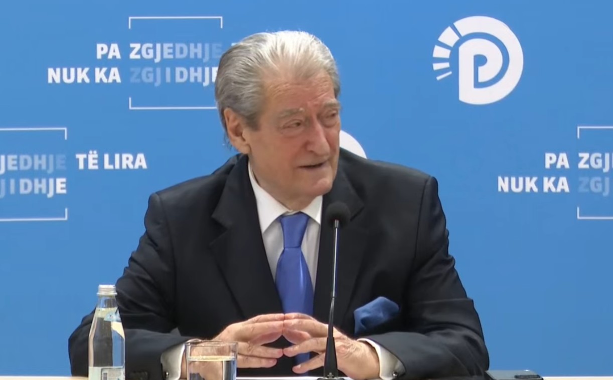 “Rama hodhi në kosh kërkesën për arrestimin e Ballukut” – Berisha: Bëri dhjetëra orë telefonata me zyrtarë evropianë, por s’arriti ta shmangte dot bllokimin e raportit IBAR