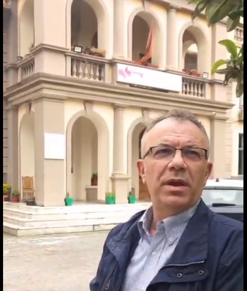 Denoncimi i Carës: Godina historike e Drejtorisë së Përgjithshme të Hekurudhave nuk do të ekzistojë më (VIDEO)