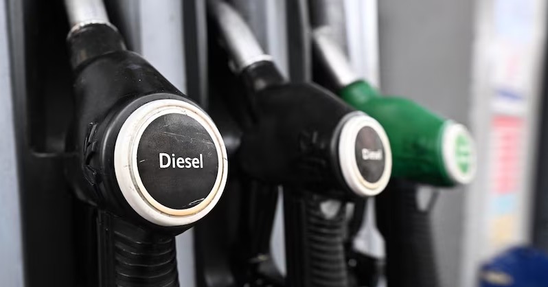 Italia miraton dekretin e ri për çmimet e karburanteve, ulja e taksës së akcizës zgjatet deri në maj