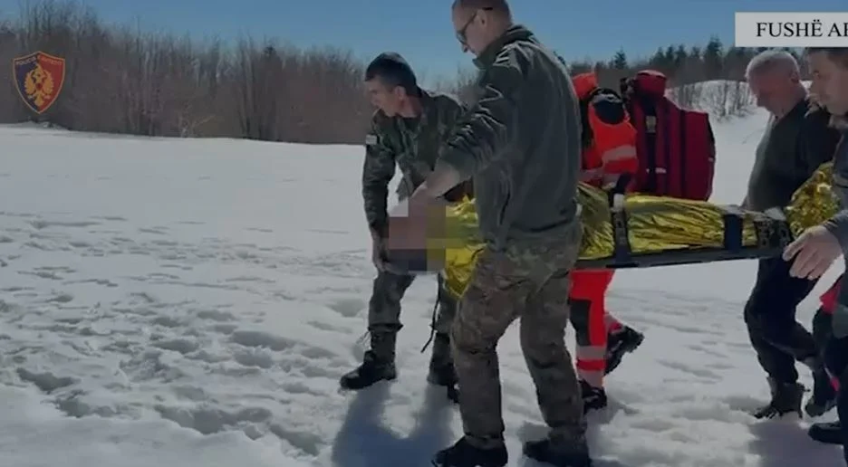 Kishte shkuar për të rregulluar defektin tek antena e kompanisë telefonike, aksidentohet 50-vjeçari, niset drejt Traumës