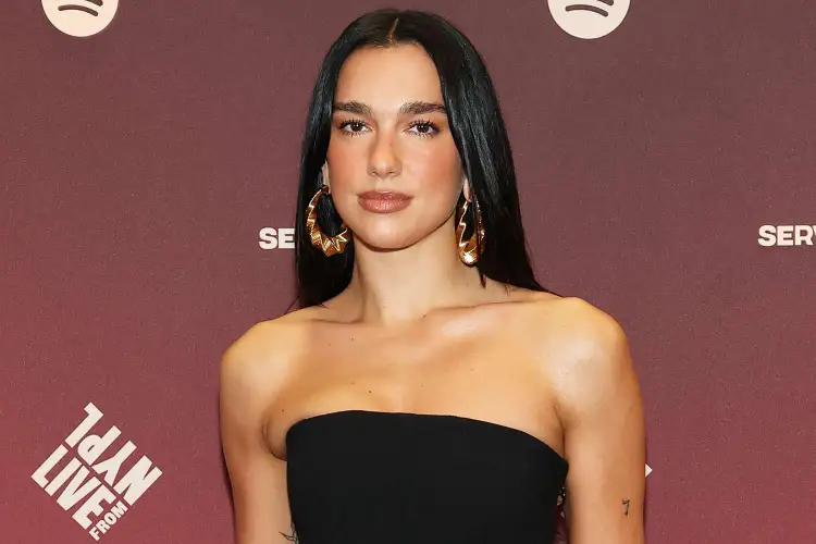 Dua Lipa thyen rekord historik në Spotify me albumin debutues