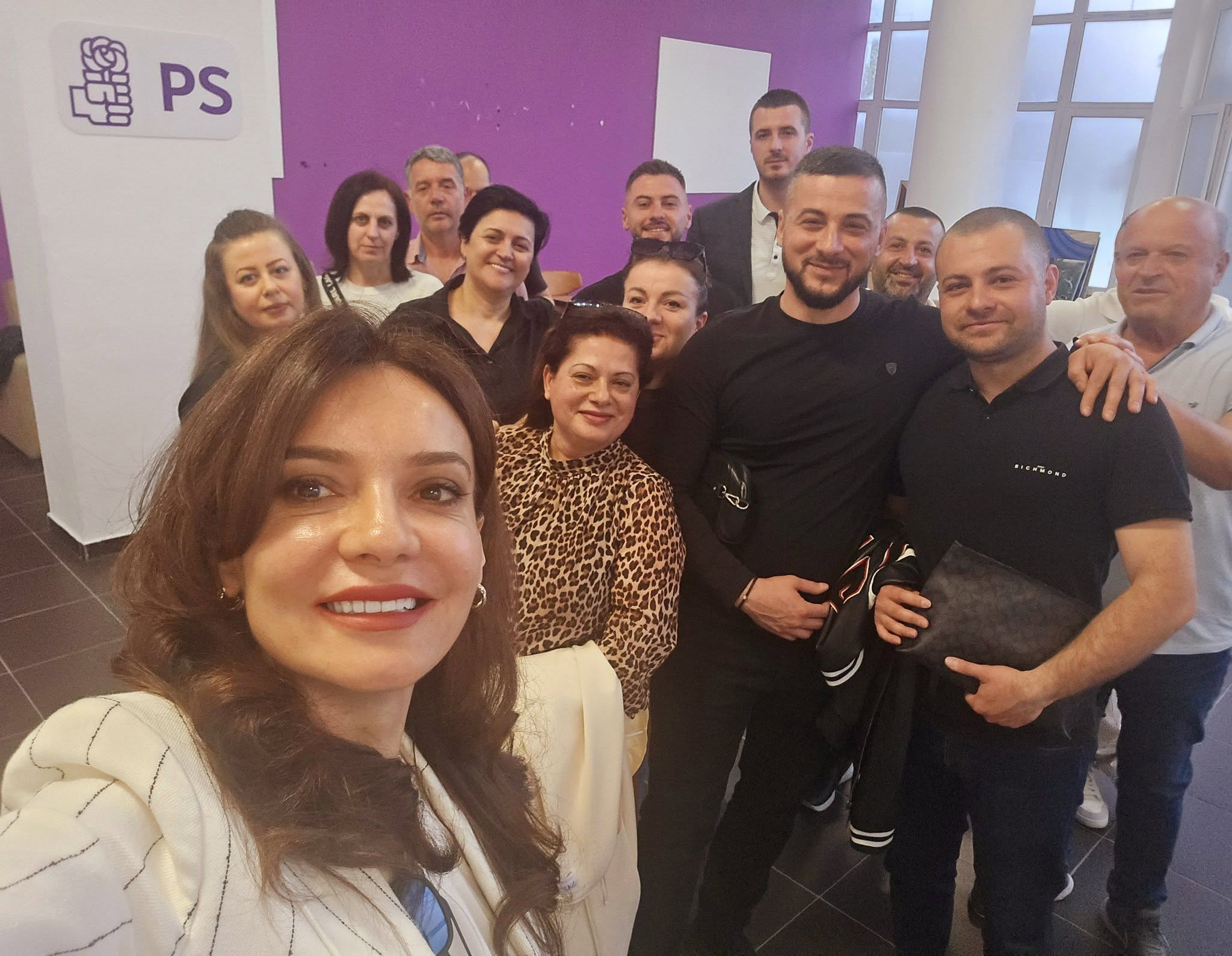 “Kudo dhe kurdo me socialistët”- Elisa Spiropali nis takimet me bazën e PS: Për Shqipërinë siç i ka hije!